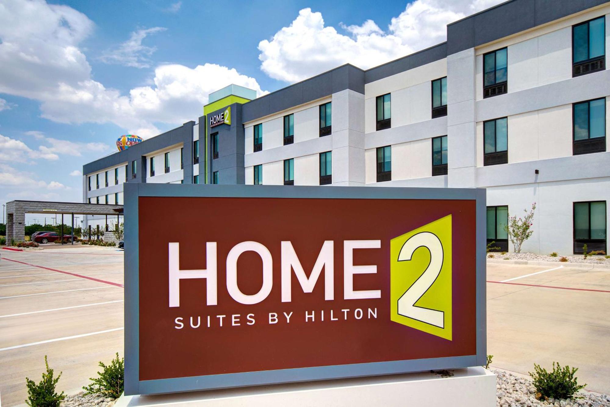 Home2 Suites By Hilton Burleson Εξωτερικό φωτογραφία